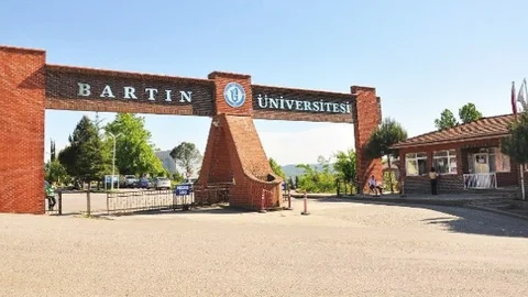 Bartın'da Mezuniyet Coşkusu