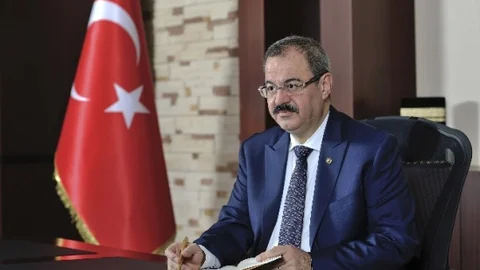Gaziantep Sanayi Odası Başkanı Adil Konukoğlu, büyüme rakamlarının beklentilerin üzerinde gelmesinin sevindirici olduğunu ancak yetersiz kaldığını vurguladı.