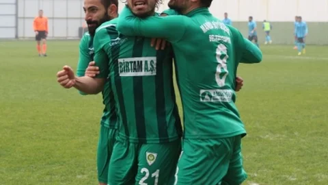 Manisa'da Engin Ün ile 2 yıllık sözleşme imzalandı