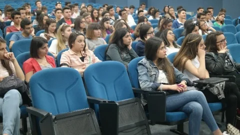 GKV Özel Okulları'nın 11. sınıf öğrencileri üniversiteleri inceledi