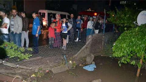 Kayseri'de sağanak yağmur sonrası su dolan evde bir baba ve kızı boğuldu