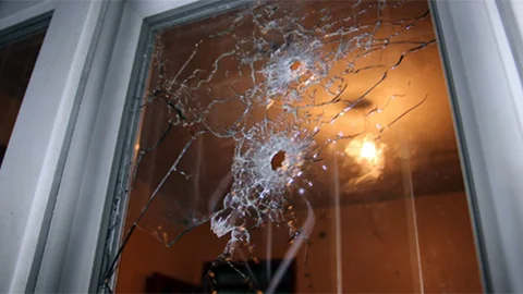 Gaziantep'te silahlı saldırı: 4 ev ve 1 otomobil tarandı