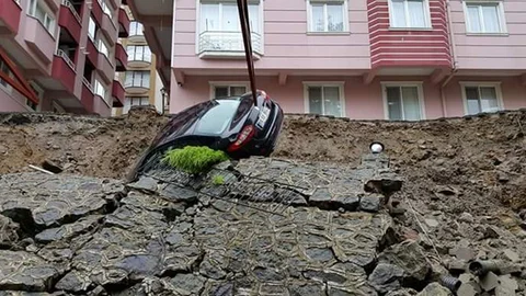 Trabzon'da heyelan meydana geldi