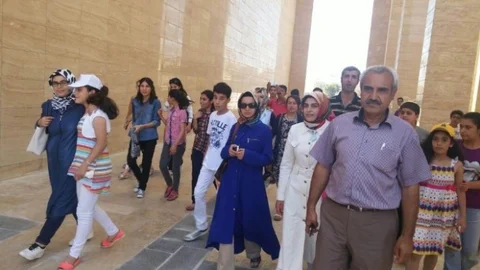 Şanlıurfa'da gençler müze gezisi yaptı