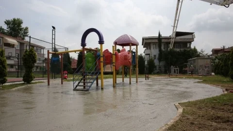 Adapazarı'nda parklar yaz tatiline hazırlanıyor