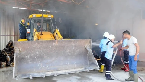 Erdemli'de yangın