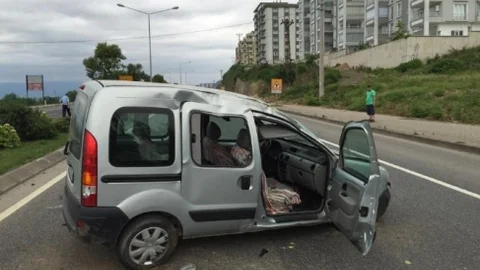 Fatsa'da trafik kazasında 2 kişi yaralandı