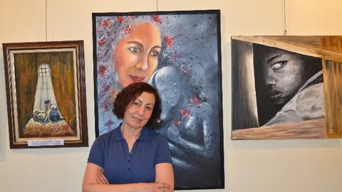 Gülay Kılıç, kanserle mücadelesini sanat ile buluşturuyor.