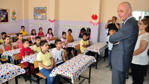 Batman'da 170 bin öğrenci karne heyecanı yaşadı