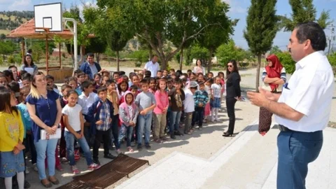 Selendi'de karne heyecanı yaşandı