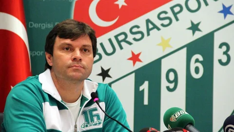 Bursaspor'da Ertuğrul Sağlam'ın imza töreni 15 Haziran'da