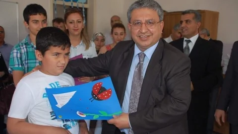 Adıyaman'da Özel Eğitim Karneleri Dağıtıldı