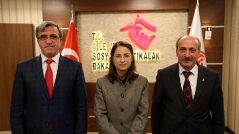 Akyazı'da Bakan İslam Teşekkür Ziyaretinde Bulunacak