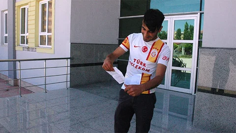 Van'da karne heyecanı: Notunu beğenmeyen öğrenci eylemde bulundu