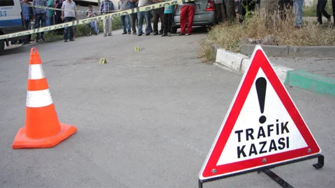 Bursa'da Dondurma Alırken Kazaya Kurban Gitti