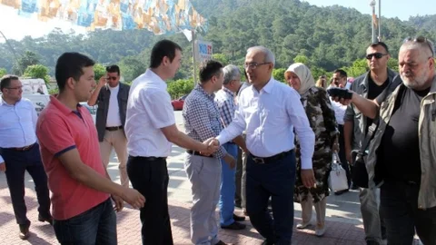 Antalya'da Lütfi Elvan'dan teşekkür ziyareti