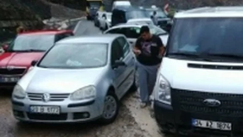 Erzurum'da Pirinkayalar Geçidi'nde tehlike yaşanıyor