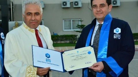 Adana'da Diploma Sevinci