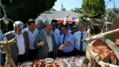 Bodrum'da Toprak Bayramı etkinlikleri kapsamında Karaova Köyler Panayırı düzenlendi.