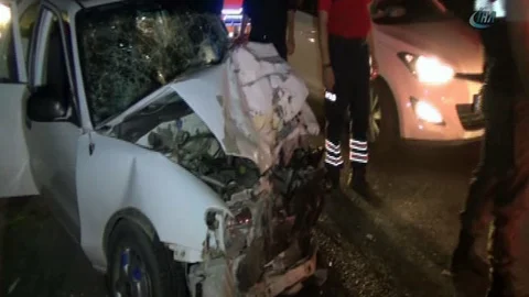 Elazığ'da iki ayrı trafik kazasında 3 kişi hayatını kaybetti, 7 kişi yaralandı.