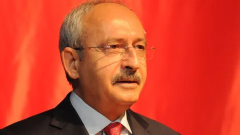 CHP Merkez Yönetim Kurulu, Kılıçdaroğlu'na koalisyon görüşmeleri için tam yetki verdi