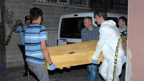 Mersin'de kiracı, ev sahibini bıçaklayarak öldürdü