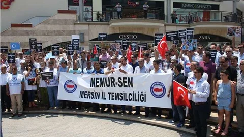  Mersin’de Çin zulmü Lanetlendi