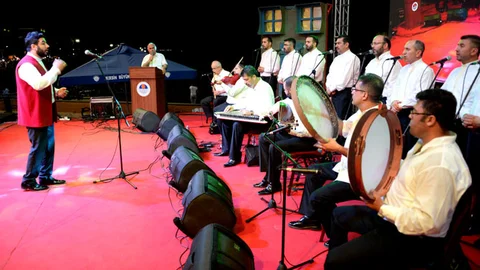 Mersin de Ramazan Ruhu İsmail Coşar İle Taçlandı