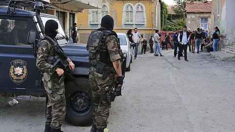 Tarsus Merkezli 3 İlde IŞİD Baskınları 20 Gözaltı