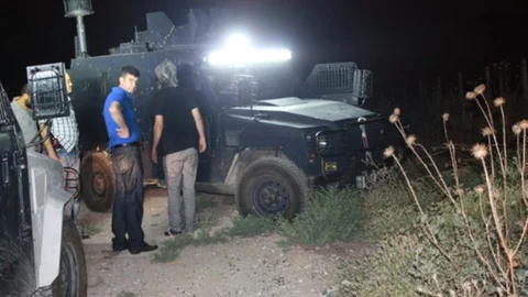 Mersin'de Polise Silahlı ve El Bombalı Saldırı