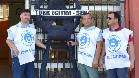 Okula neden siyah çelenk bıraktılar?