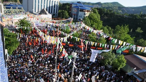 Demirtaş Bunlar hırsızlığa alışmış bir kere