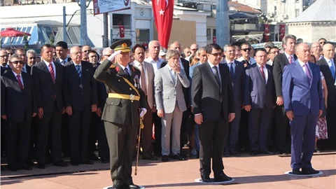 Taksim'de 30 Ağustos töreninde yoğun güvenlik önlemi