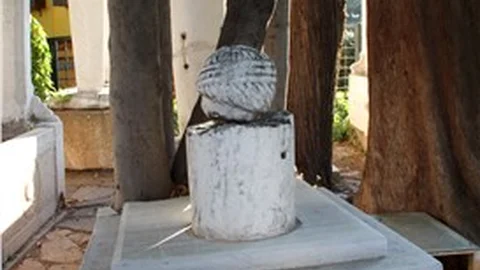 Yavuz Sultan Selim’in nedimi Hasan Can’ın mezarı ilgi bekliyor