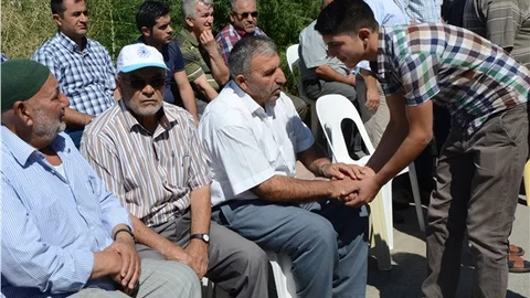 Şehit babası Konuşursam çok diyeceğim var, beyler rahatsız olur