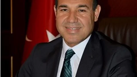 Başkan Sözlü 30 Ağustos, Türk milletinin esir edilemeyeceğini dünyaya gösterdi