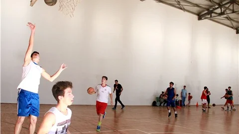 Selahaddin Eyyubi Üniversitesi Basketbol Takımı, yeni yetenekler keşfetti