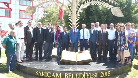 Bayrak Parkı ve Çanakkale Şehitler Anıtı törenle açıldı