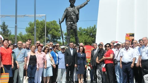 CHP'li Özel Son 11 resmi bayramın 9’unda bayram kutlamaları kaldırıldı