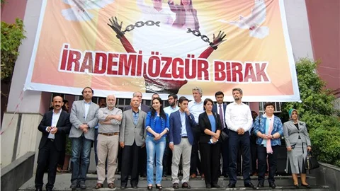 Figen Yüksekdağ ve heyeti Hakkari’de