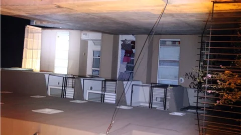 Yalnız yaşayan yaşlı adam terastan düşüp öldü