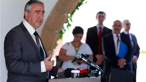 Akıncı Rumların KKTC'deki önceki mülklerini koçanlarıyla kontrol ettiği doğru