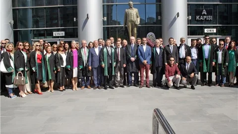 'Cumhurbaşı Anayasa ve hukuk tanımıyorsa halkı hukuka nasıl davet edeceğiz'