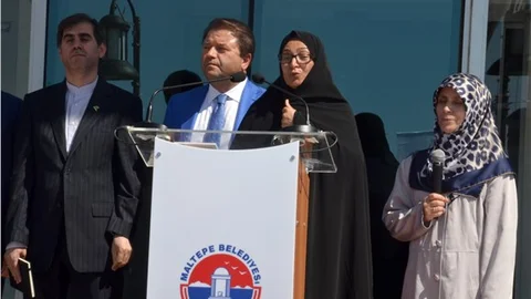 Oğlunun katilini ipten alan anne barış güvercini uçurdu