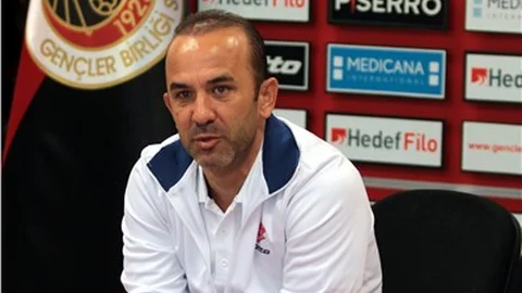 Gençlerbirliği Mehmet Özdilek ile anlaştı