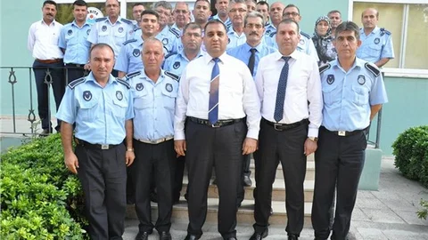 Tarsus'ta Zabıtaya kutlama