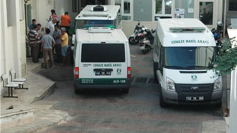 Bodrum'da iki kaçak botu alabora oldu Dördü çocuk 12 ölü