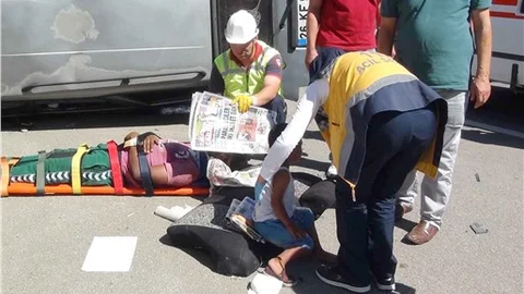 Düğün yolunda kaza 1 ölü, 3 yaralı