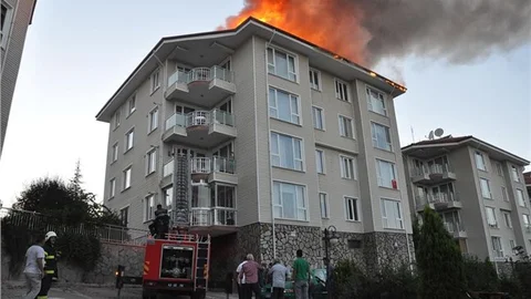 4 katlı apartmandaki yangın korkuttu