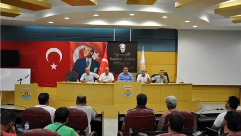 TARSUS'TA ESNAFA SİTE YAPILIYOR